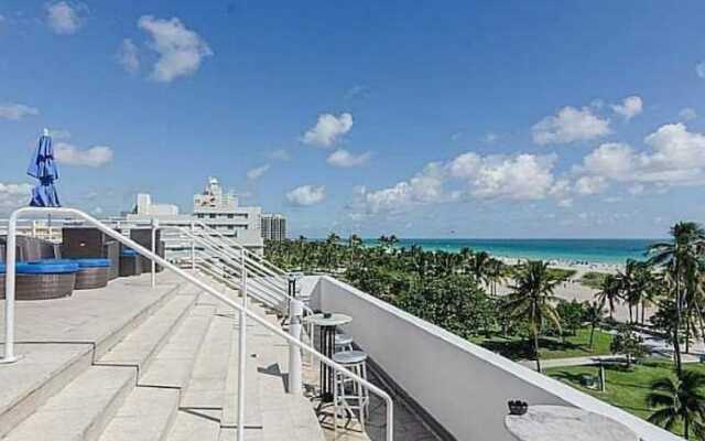 Strand Ocean Drive Suites