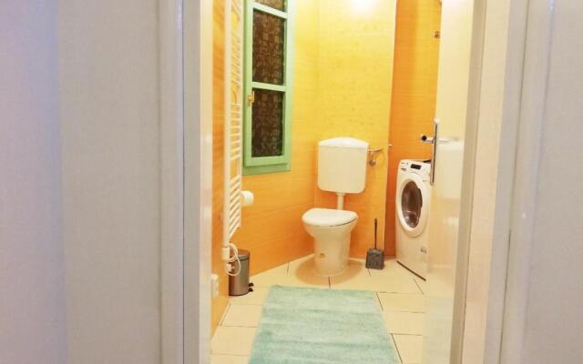 Apartment Lucy - City Center of Rijeka 4 *