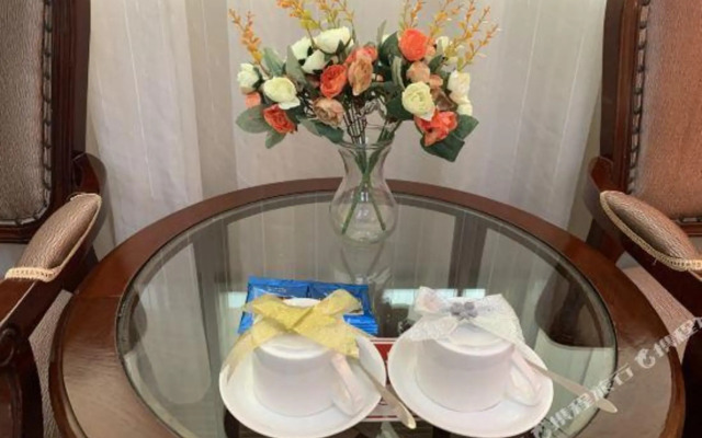 Liuzhou Hotel （South Gate）