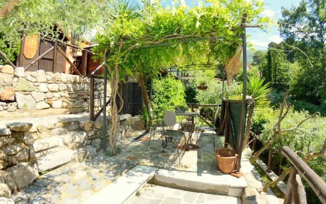 Scenic Holiday Home in Pescaglia With Swimming Pool