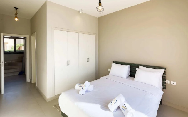 Xuru Stays I Astounding 3bdr Villa @ Tawila Pool Front