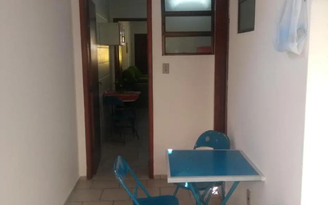 Casa com 2 quartos em condomínio