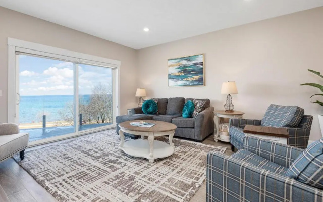 Kasa 539 Bay Street Traverse City