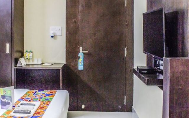 FabHotel Limestone Gachibowli