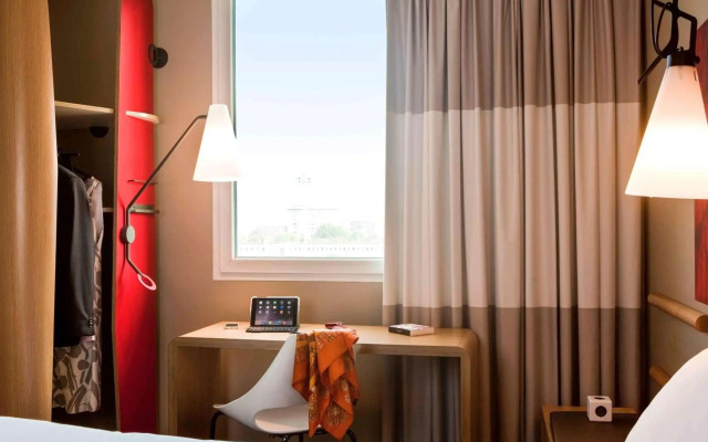 ibis Paris Porte de Clichy Centre