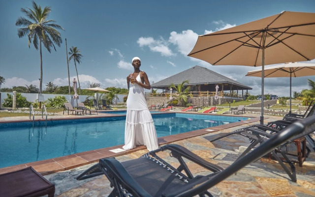 Lemon Beach Resort
