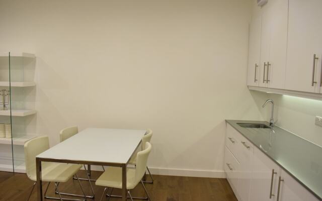 2 Bed Flat In Shadwell