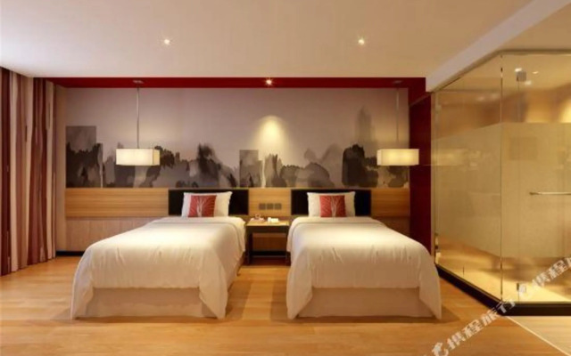 Thankyou Chain Hotel (Honggutan Subway Station Changjiang Road Branch)