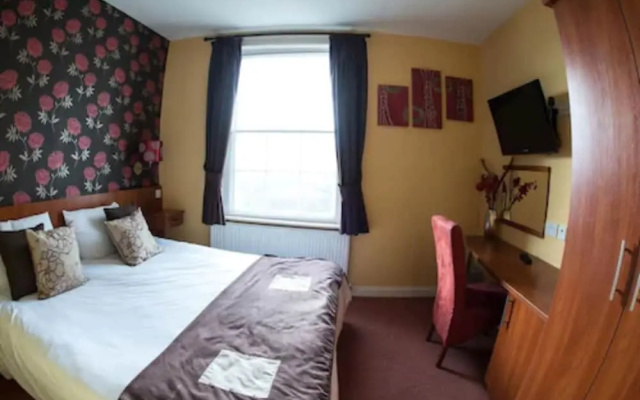 Thomas James Hotel