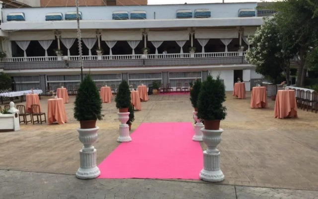 Hotel Restaurante Montserrat