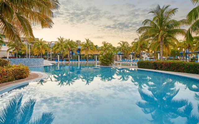 Aston Costa Verde Beach Resort