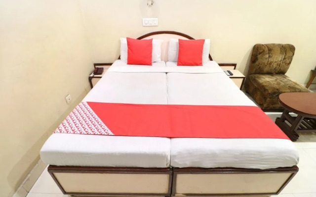 OYO 3625 Hotel Surya