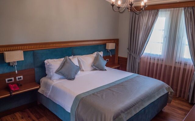 PalmaNova Resort