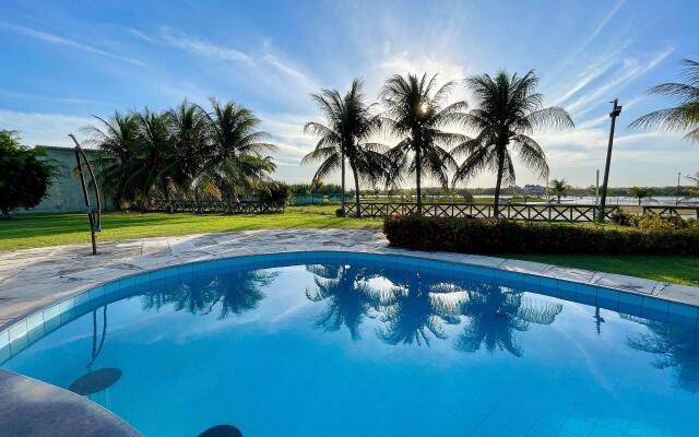 Linda casa na Lagoa do Catu com Pier