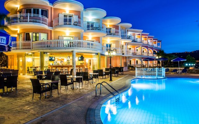 Arkadia Luxury Hotel Apartments