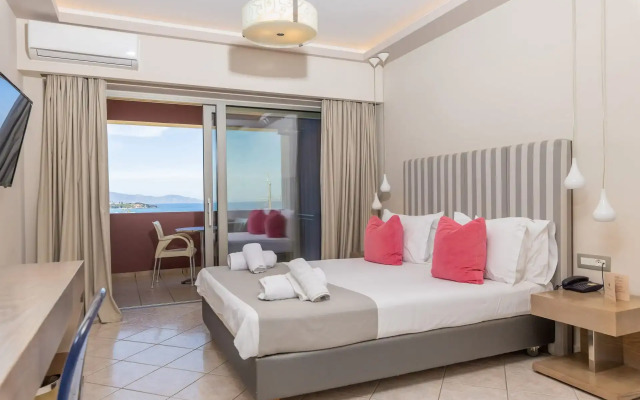 Balcony Hotel - Adults Only