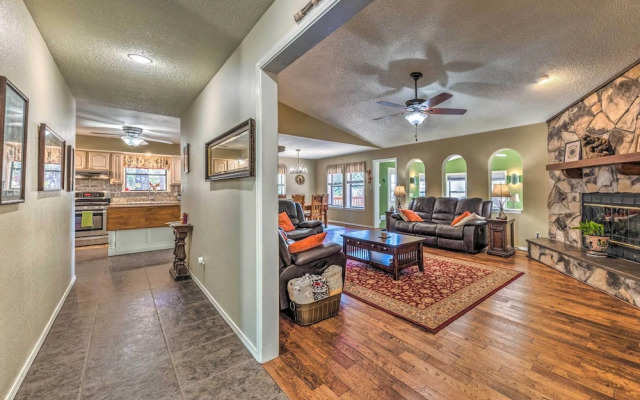 Cloudcroft Escape w/ Forest Views!