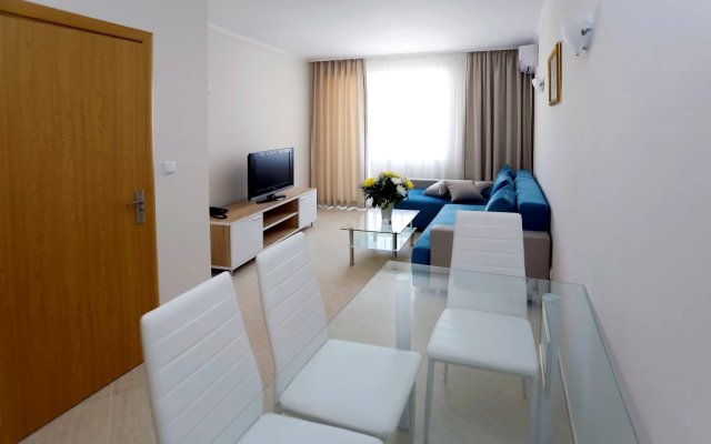 Sunrise Gardens Aparthotel