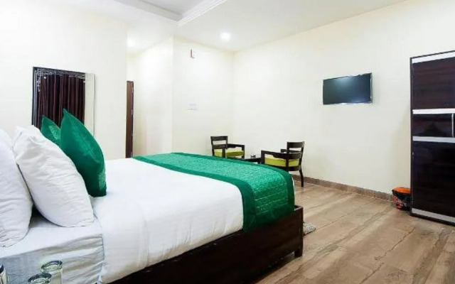 Hotel White and Blue by OPO Rooms