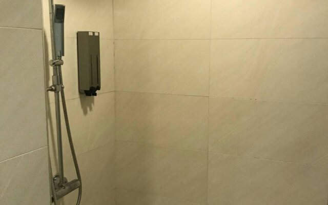 SOGO Dept. Zhongxiao Fuxing MRT