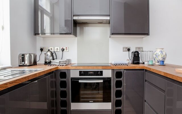 Central 2 Bedroom In West Kensington