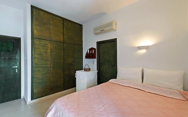 Villa Pezoula Santorini