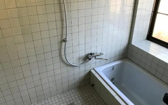 Gentou – Bathroom – Aso
