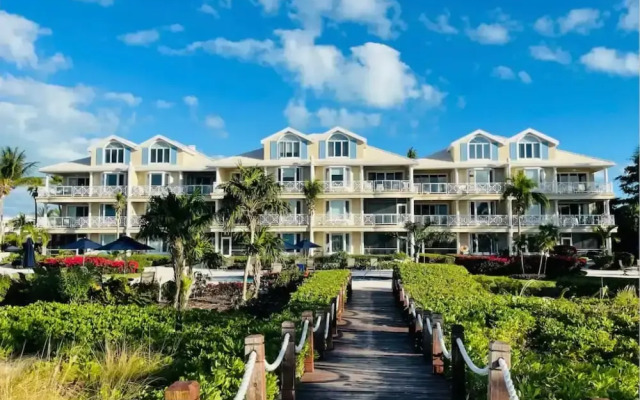 Great two-bedroom apartment Grace Bay