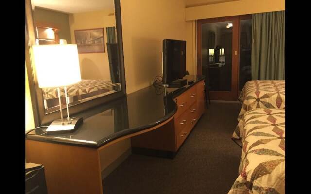 Greshams Lake View Motel