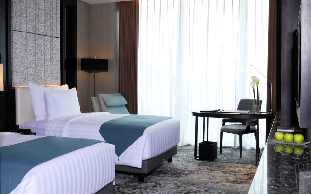 JHL Solitaire Gading Serpong