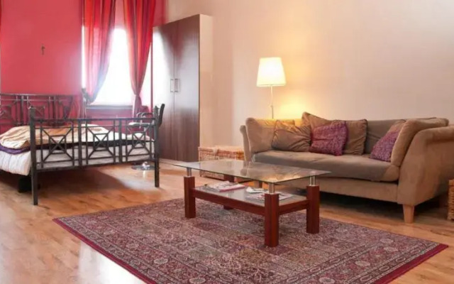 Sfatului Apartment