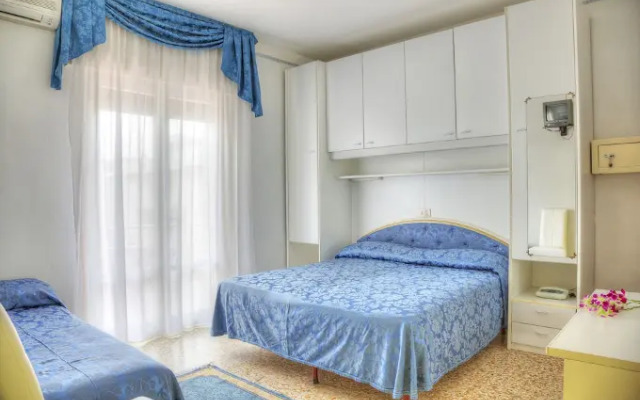 Hotel Fides