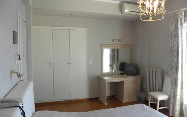 Hotel Theoxenia