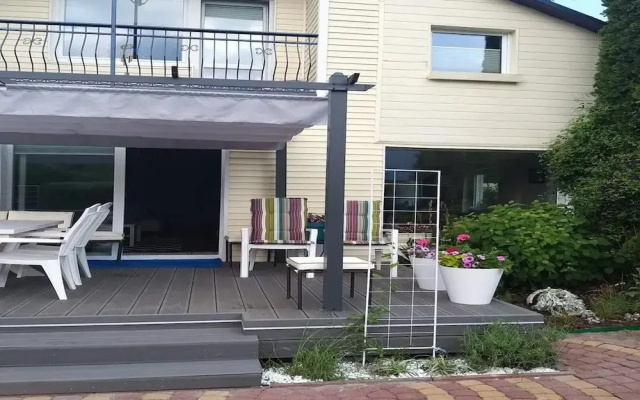 Comfortable Holiday Home With a Private Garden