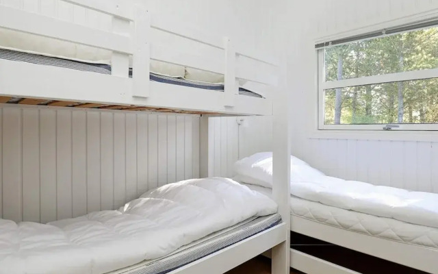 10 Person Holiday Home in Jerup-by Traum