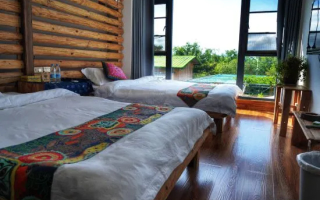 Fuxianhu Qingfeng and Gui Inn