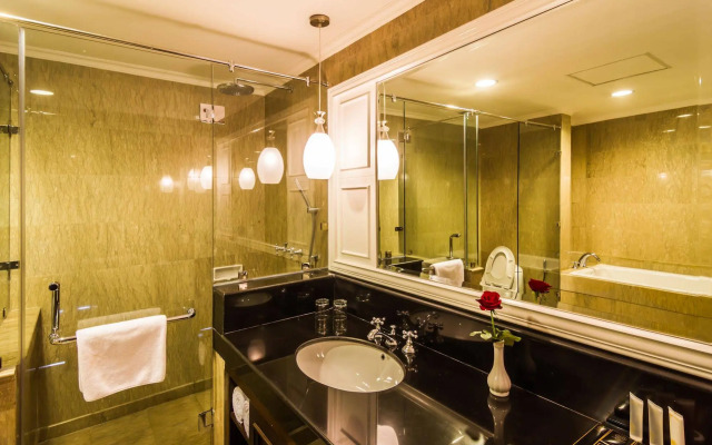 Royal Kuningan Hotel