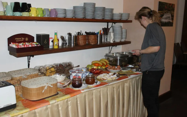 Hotel Labut