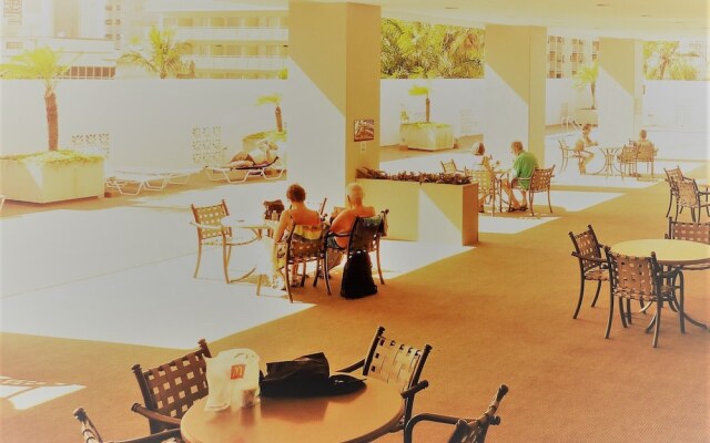 Waikiki Penthouse Rentals