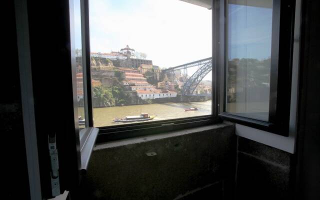 RVA - Gustave Eiffel Apartments