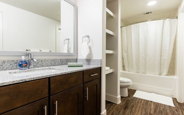 Stayovr At Trinity Groves