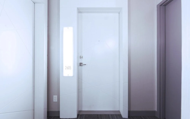 Trinity Suites - Condo on York Street I