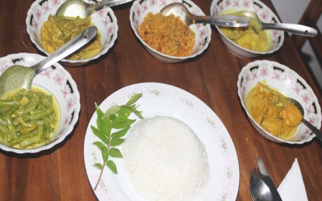 Ananda Home Stay and Restaurant