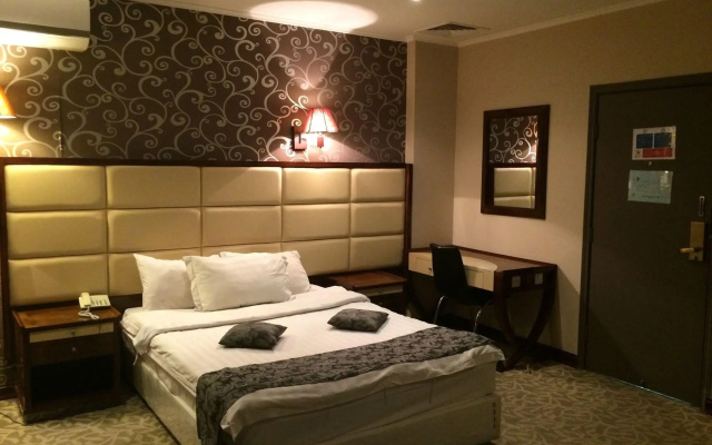 Imperial Suite
