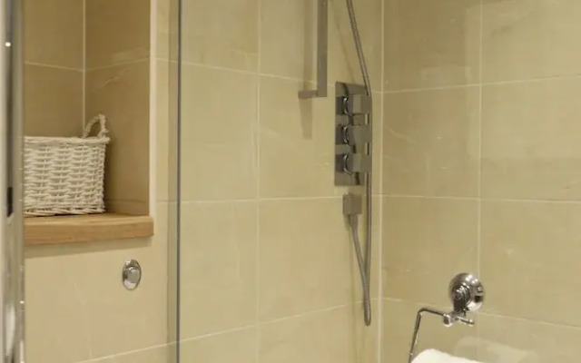 1 Bedroom Morningside Apartment
