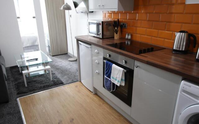 Halifax House, Studio Apartment 213