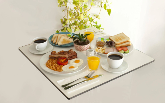 Costantiana Beach Hotel Apartments