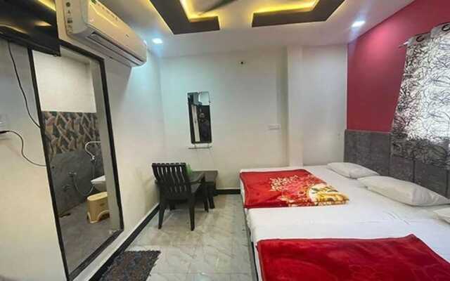 Fabexpress Rudraksh Palace