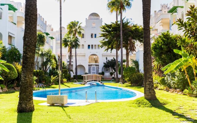 Oasis Club II Triplex Apartment