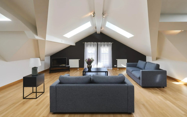 Mamaison Residence Diana